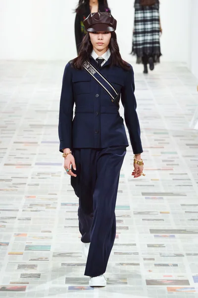 Look 56